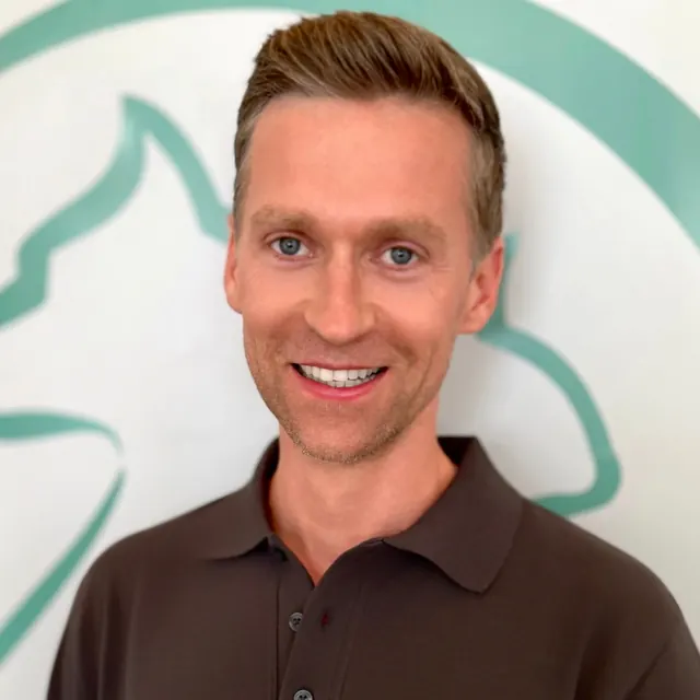 Tim Kaphengst, Tierarzt und Chiropraktiker